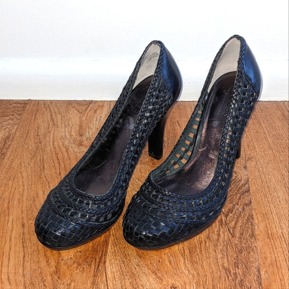 Guess By Marciano Basket Weave High Heel Shoes Size 6